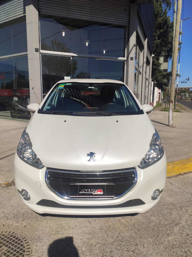 Peugeot 208 1.5 Allure Touchscreen 2016