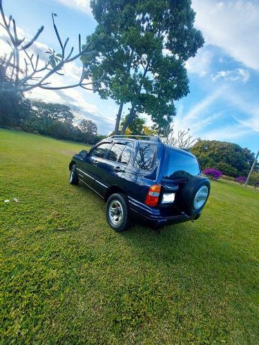 Imagen 3 de 15 de Chevrolet Tracker 2000 No Se