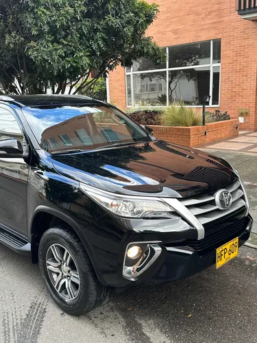 Toyota Fortuner 2.7 Gasolina Automática 4x2 7 Puestos Full