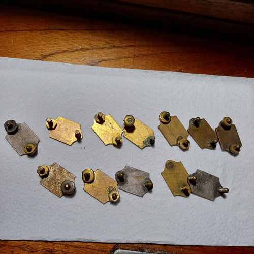 Antiguas Insignias Militares De Cuello Doradas. (Usado)