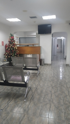 Clínica En Venta Ubicada En La Florida