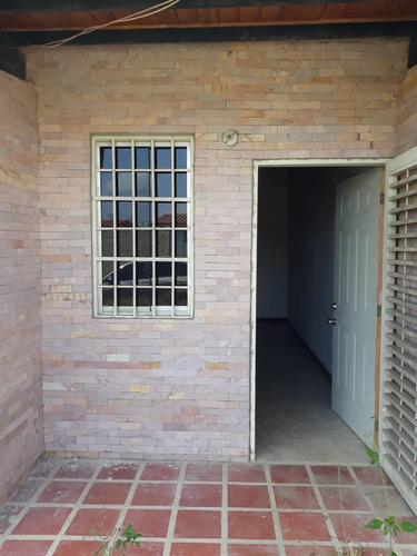 Imagen 2 de 10 de Casa En Venta, Municipio Urdaneta, Valles Del Tuy.