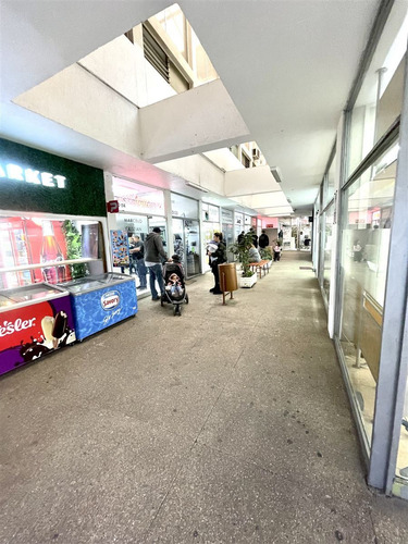 Local Comercial En Arriendo En Los Cobres Vitacura