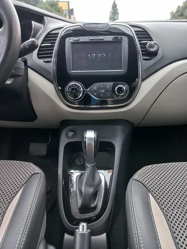 Renault Captur 2.0 Intens Automática