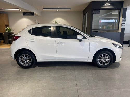 Mazda 2 Touring