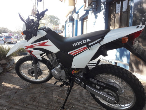 Imagen 4 de 6 de Moto Honda Xr 250 Tornado 0km 2022