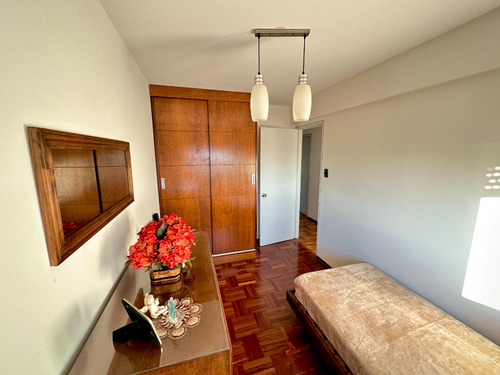 Se Vende Apartamento En Barrio Prado De Dos Dormitorios, Ideal Vivienda O Inversión (venta)