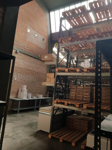 Depósito De 1150 M2 Cubiertos,ideal Logistica, A Mts De Estacion De Tren