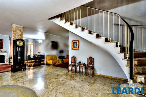 Imagem 1 de 15 de Casa Assobradada - Jardim Luzitânia - Sp - 644638