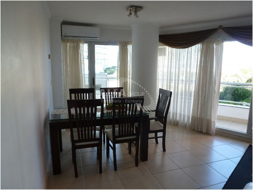 Apartamento En Brava, 2 Dormitorios *-ref:798