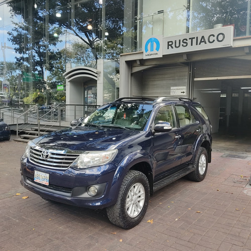 Toyota Fortuner Toyota 