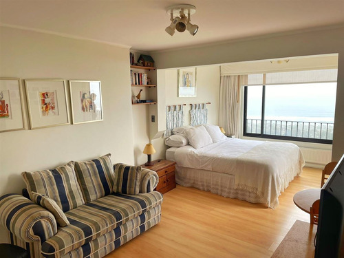 Departamento Dúplex En Venta De 6 Dorm/3e En Santo Domingo