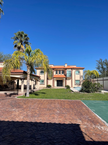 Quinta Con Casa Alberca Y Palapa En Portal Del Norte 3er Sector