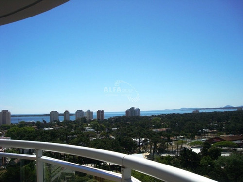 Imagen 1 de 13 de Oportunidad ! A Metros Del Mar, 2 Dormitorios - Punta Del Este Roosevelt