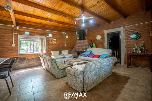Imagen 17 de 30 de Venta De Excelente Casa Quinta Bahia Blanca
