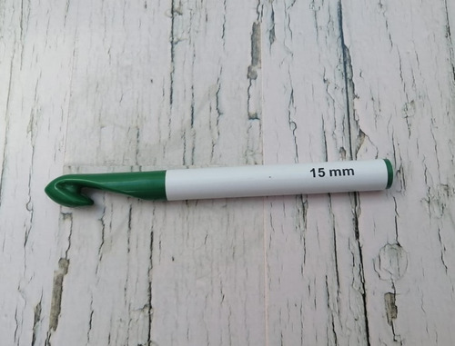 Aguja Crochet Gruesa Trapillo #15 Milimetros Plástica