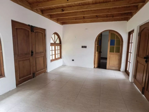 Parcela Con Casa Y Galpón , Comuna Isla De Maipo
