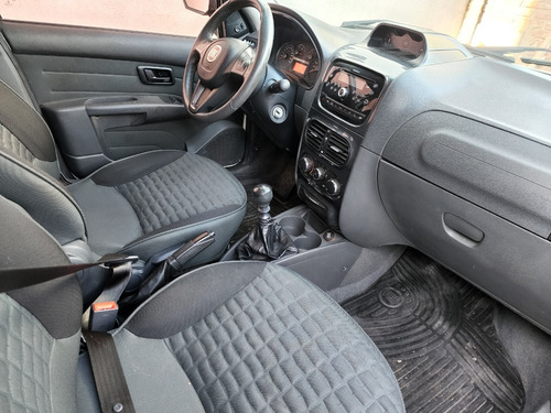 Imagen 19 de 25 de Fiat Palio Weekend Lock 2016
