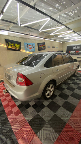 Ford Focus 2.0 Glx Flex 5p