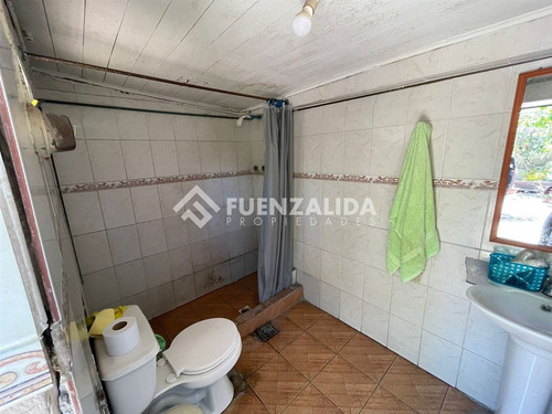 Casa En Venta De 4 Dorm. En Maipú
