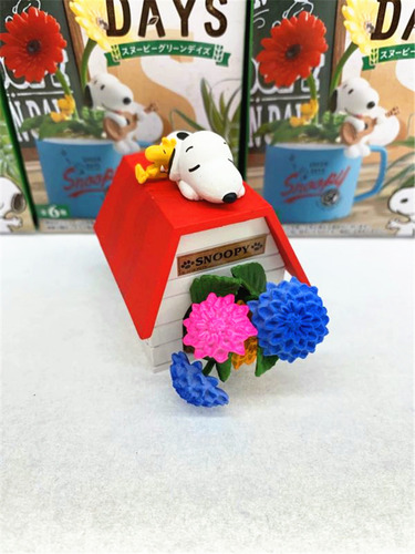 Green Day Series Figuras De Snoopy Y Flor Botánica