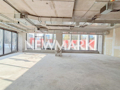 Local Exclusivo De 148 M2 En Edificio Clase A Providencia