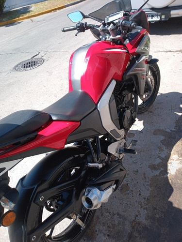 Imagen 3 de 12 de Yamaha Fz Fi 2.0 Injection O Permuto