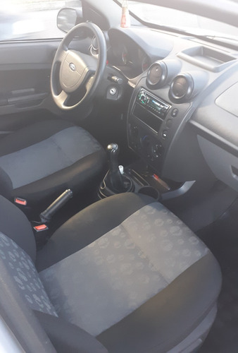 Ford Fiesta Hatch Rocan 1.0 Flex 2013