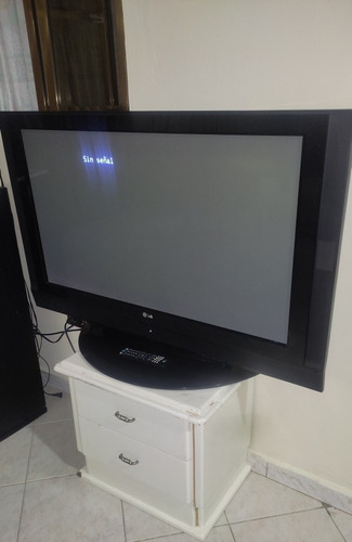 Imagen 2 de 7 de Tv Plasma LG 42 Muy Conservado Con Control Remoto