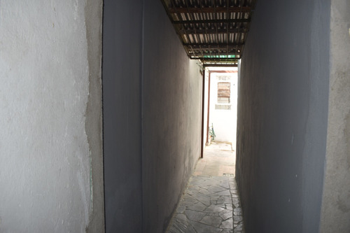2 Casas En Un Mismo Padrón. Portón Autom. Barbacoa, Garaje, Patio Frente E Interior.