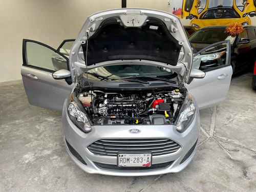 Imagen 3 de 14 de Ford Fiesta 1.6 Se Sedan At 2016