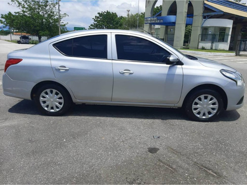 Nissan Versa 1.0