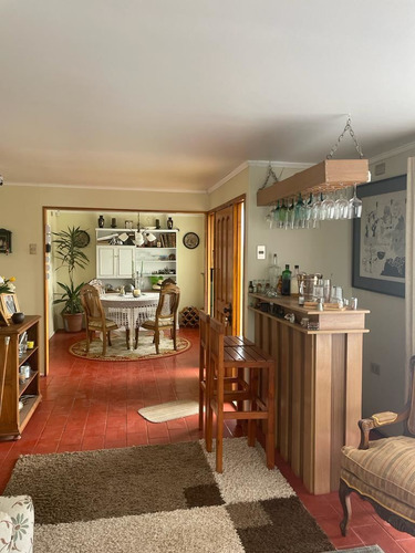 Casa En Venta De 4 Dorm. En El Tabo