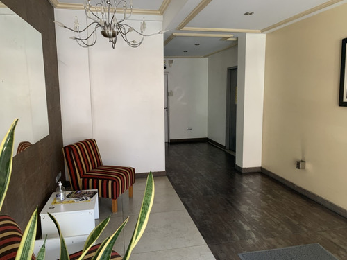 Dpto 2 Amb. 1º Piso Contrafrente Con Cochera Cub. Y Patio De 50m2 Excelente Zona Y Propiedad