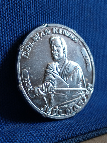 Hasbro 30th Anniversary Star Wars Coin Obi Wan Kenobi (Usado)
