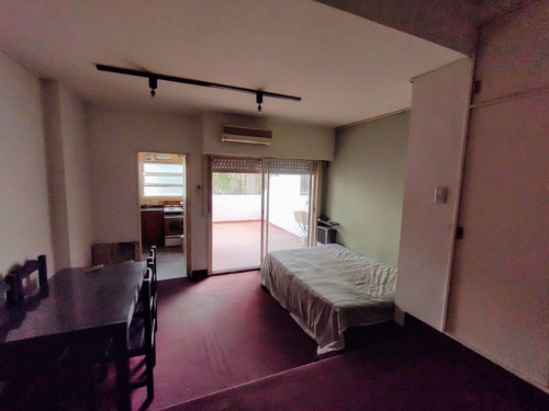 Venta Monoambiente Con Terraza Súper Luminoso