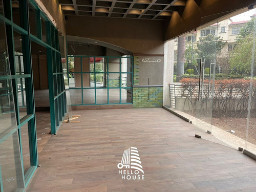 Local Comercial En Parque Interlomas