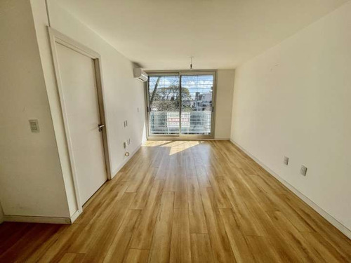 Imagen 1 de 11 de Venta De Apartamento De 2 Dormitorios En Housing Hocquart
