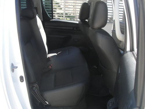 Toyota Hilux 2.8 Std 4x4 Cd 16v Diesel 4p Manual
