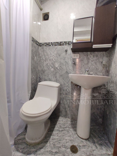 Imagen 12 de 14 de Invalmhouse Inmobiliaria. Apartamento En Venta Semi Amueblado En Jardines De Castillejo. Guatire Estado Miranda.
