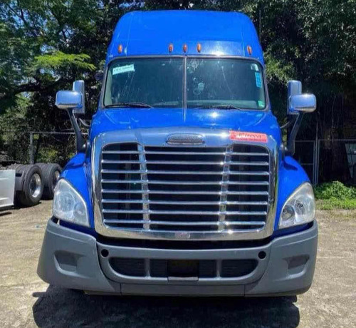 Cabezal Freightliner Cascadia 2013