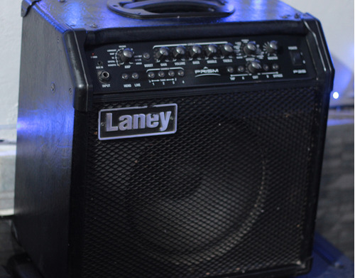 Amplificador De Guitarra Laney P35 Con Efectos 