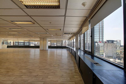 Oficinas En Plantas Libre De 800 M2 Útiles En Emblemática Torre Corner Downtown. Vistas Panorámicas.