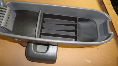 Suzuki Gran Vitara 99 - Console Central Original Novo Suzuki Gran Vitara 99 - Console Central Original Novo