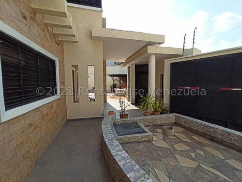 Imagen 3 de 13 de Nb Vende Exclusiva Casa Sta Rosalia 22-7077
