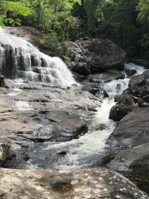 Imagem 2 de 9 de Chácara Em Itariri Com Piscina Natural E Cachoeira- Sp 7999