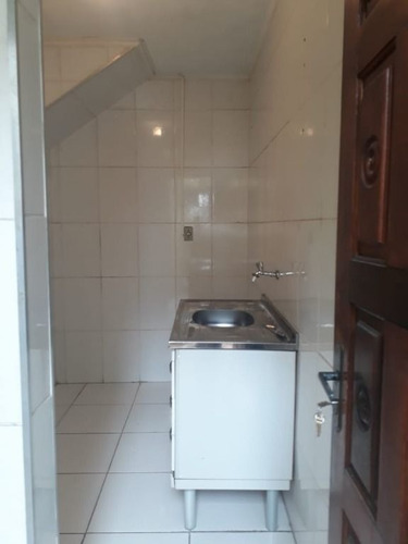 Imagem 3 de 10 de Casa Com 1 Dormitório Para Alugar, 40 M² Por R$ 900,00/mês - Vila Guedes - São Paulo/sp - Ca1749