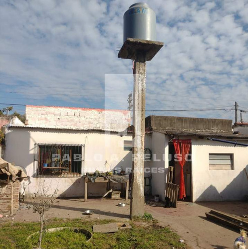 Casa 3 Ambientes. Parque San Martin. Merlo. Zona Oeste, Buenos Aires