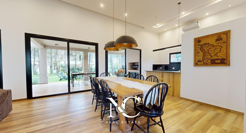 Casa En Venta En Costa Esmeralda, Barrio Senderos Iv