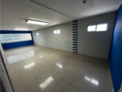 Edificio De 3 Plantas En Venta A 2 Cuadras De Cintermex